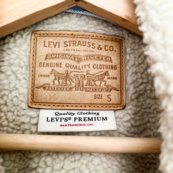 Levi’s Original Sherpa Trucker Jacket - Size S - Picture 4 of 4
